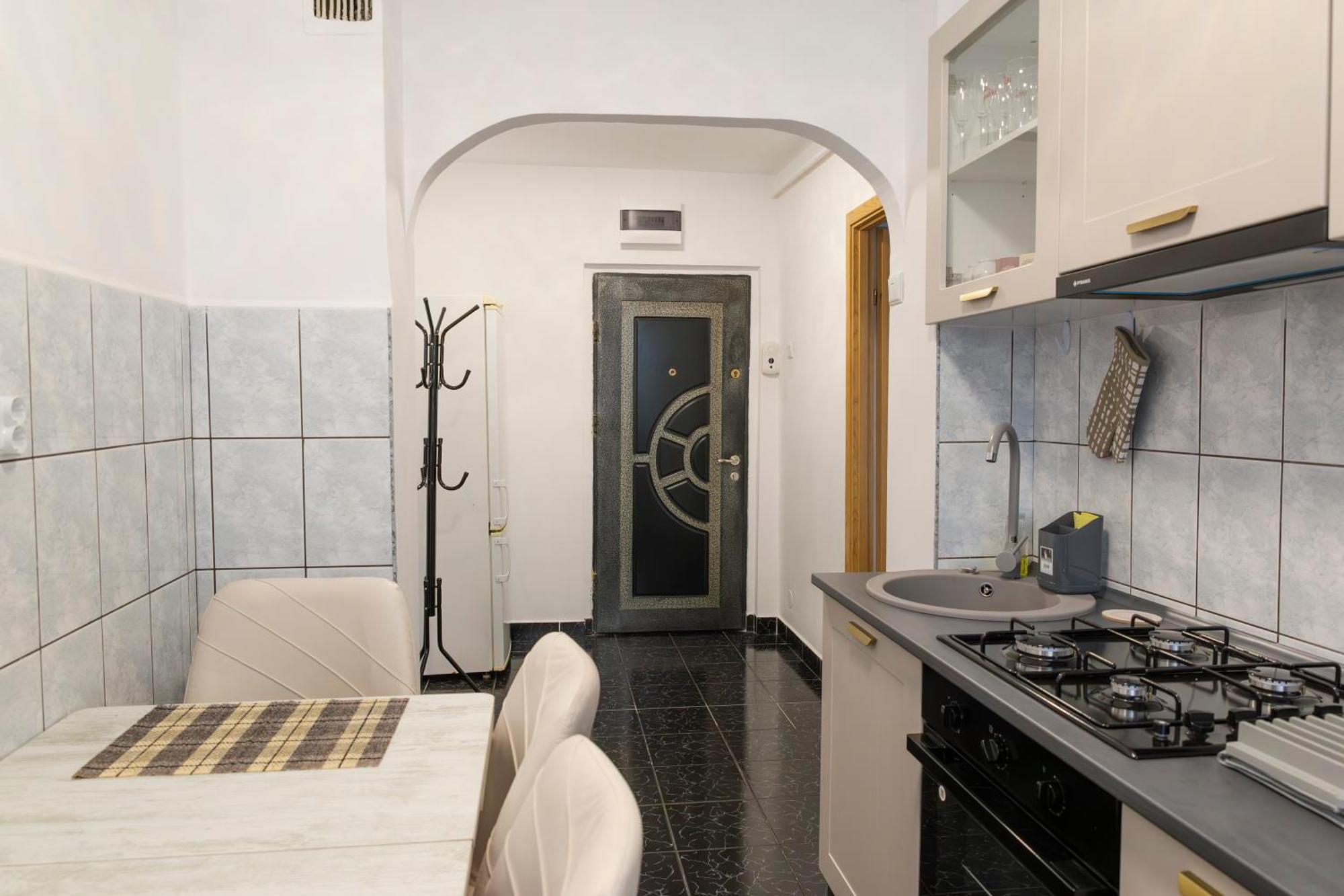 Green Vetiver Apartment Сибиу Екстериор снимка